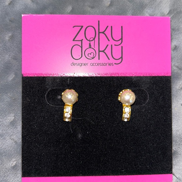 Dainty & Petite Pearl with Crystal Earrings-Boutique - Picture 1 of 4
